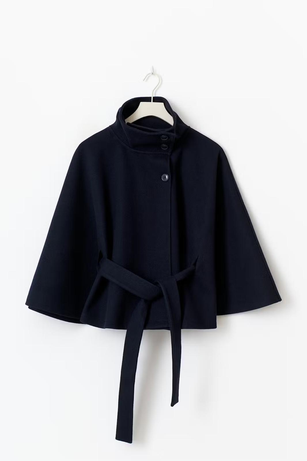 Belt cape jacket